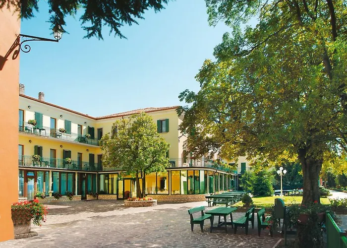  Park Jolanda